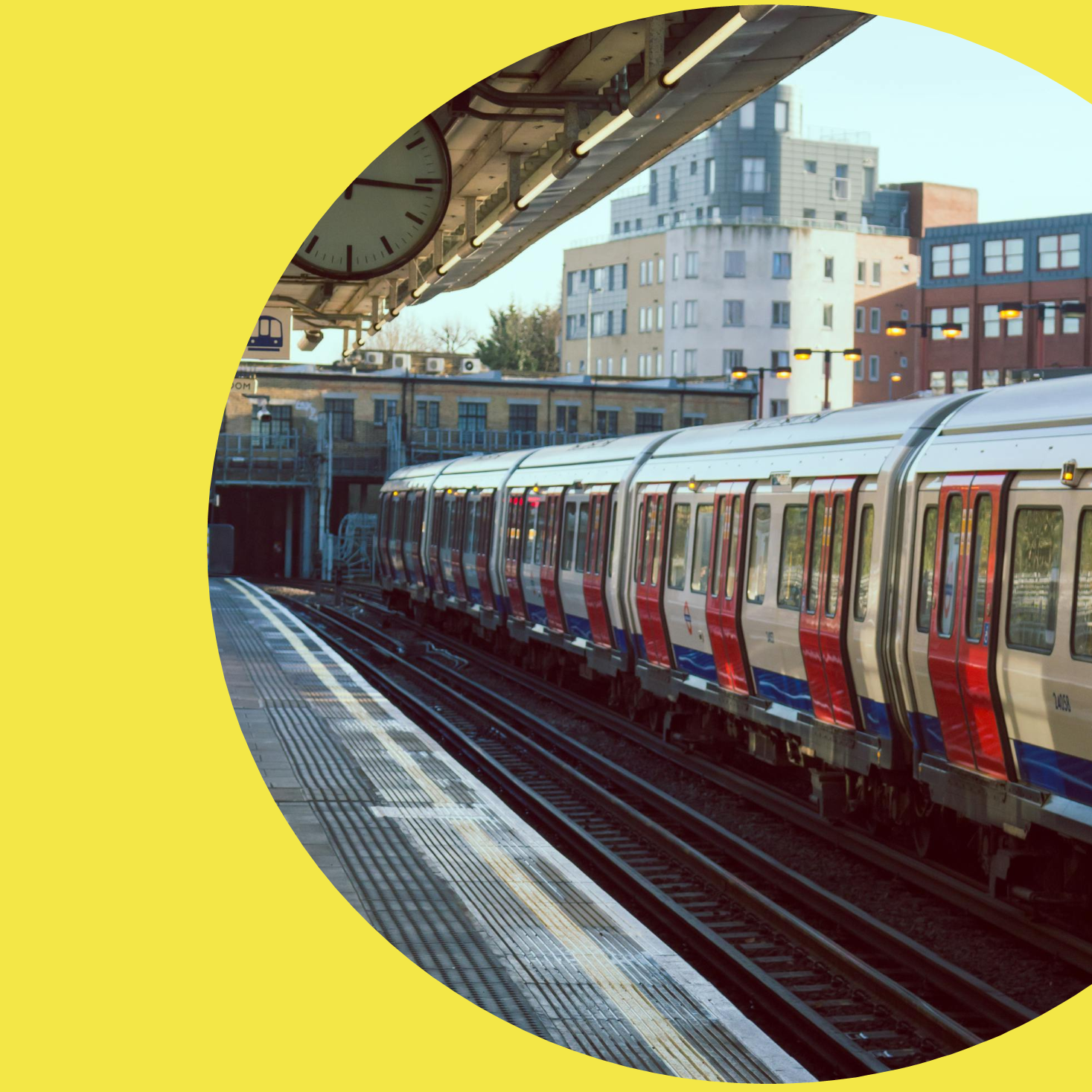 creatividad semicircular de color amarillo en la que destaca una imagen relacionada con el Premio Movilidad y Asistencia Ferroviaria